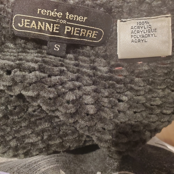 Large Crochet Tank Top - Picture 6 of 6